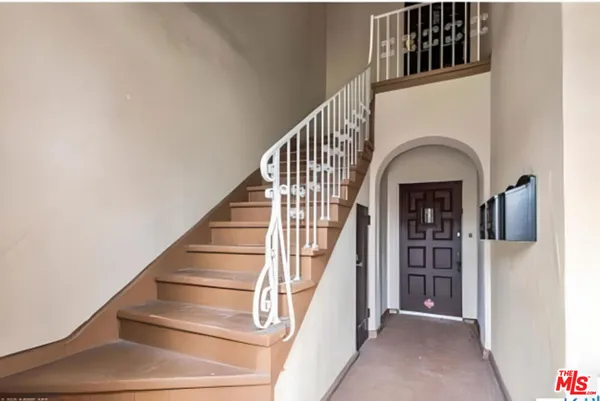 $6,495 | 126 South Hamilton Drive, Unit 1/2, Beverly Hills, CA 90211