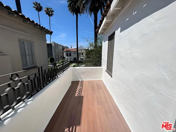 $6,495 | 126 South Hamilton Drive, Unit 1/2, Beverly Hills, CA 90211