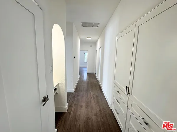 $6,495 | 126 South Hamilton Drive, Unit 1/2, Beverly Hills, CA 90211