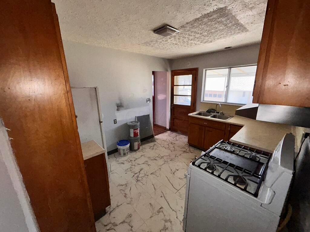 1449 Coburg Road Columbus, OH 43227 - Photo 14 of 19 D995571C-4AF0-4319-960E-AE52E54BDF29_1_1