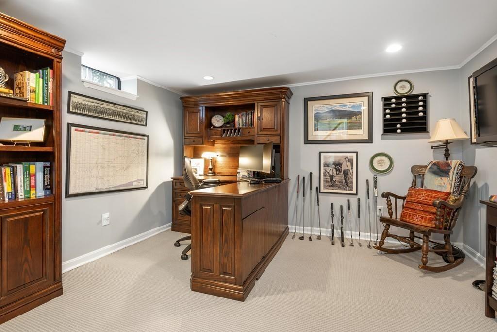 25 Old Road Weston, MA 02493 - Photo 17 of 27