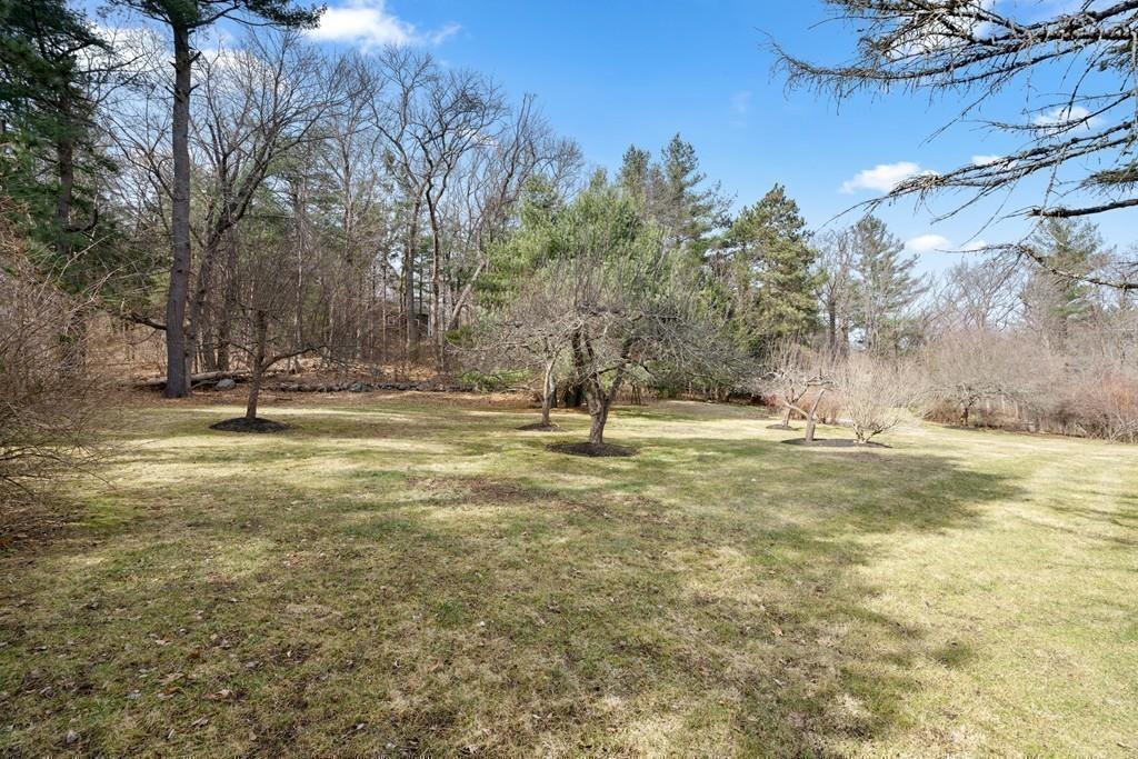25 Old Road Weston, MA 02493 - Photo 23 of 27