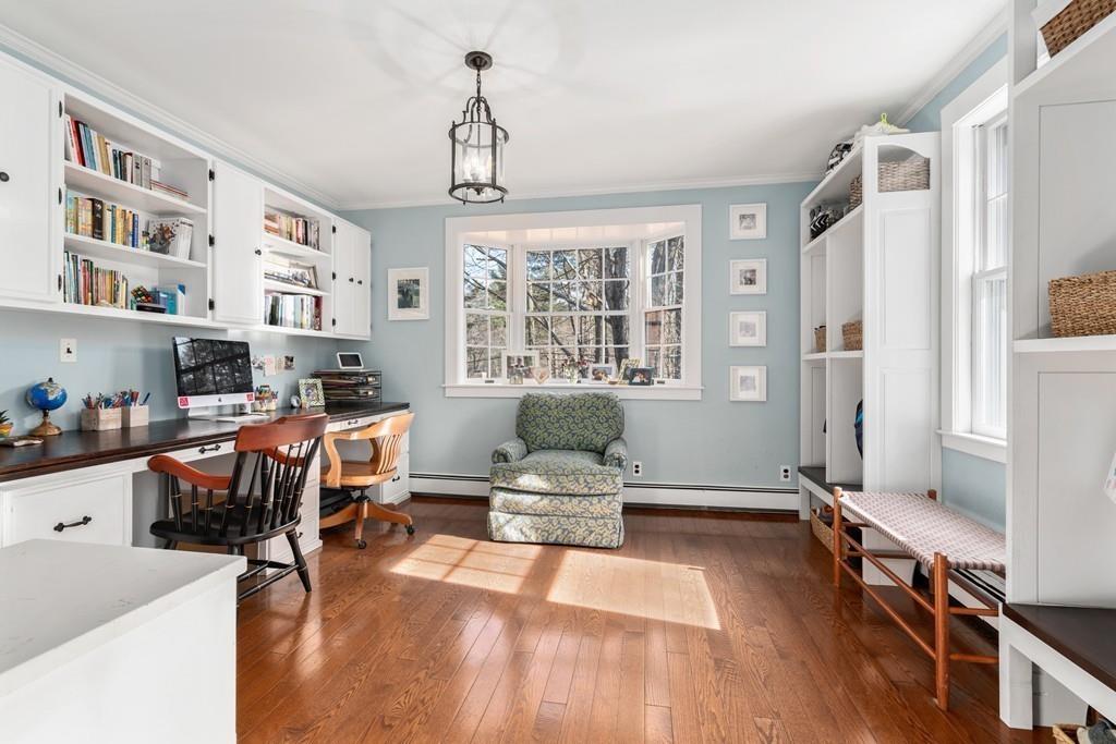 25 Old Road Weston, MA 02493 - Photo 7 of 27