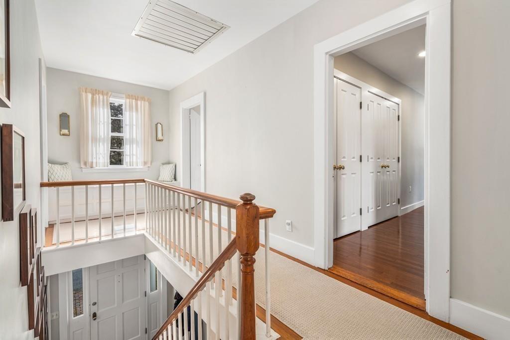 25 Old Road Weston, MA 02493 - Photo 10 of 27