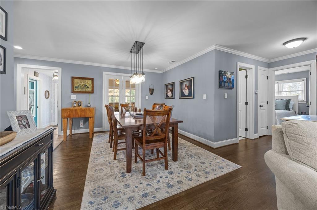 607 Rockspring Road High Point, NC 27262 - Photo 5 of 42 Gallery Image 5