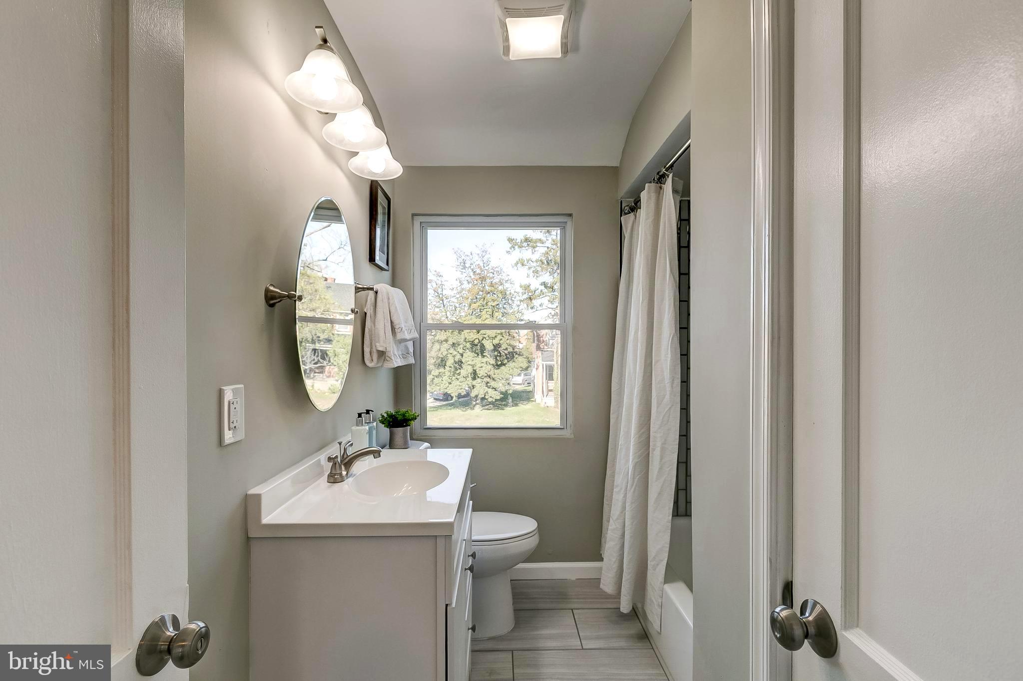 1307 Kitmore Road Baltimore, MD 21239 - Photo 19 of 28 Upstairs Full Bath
