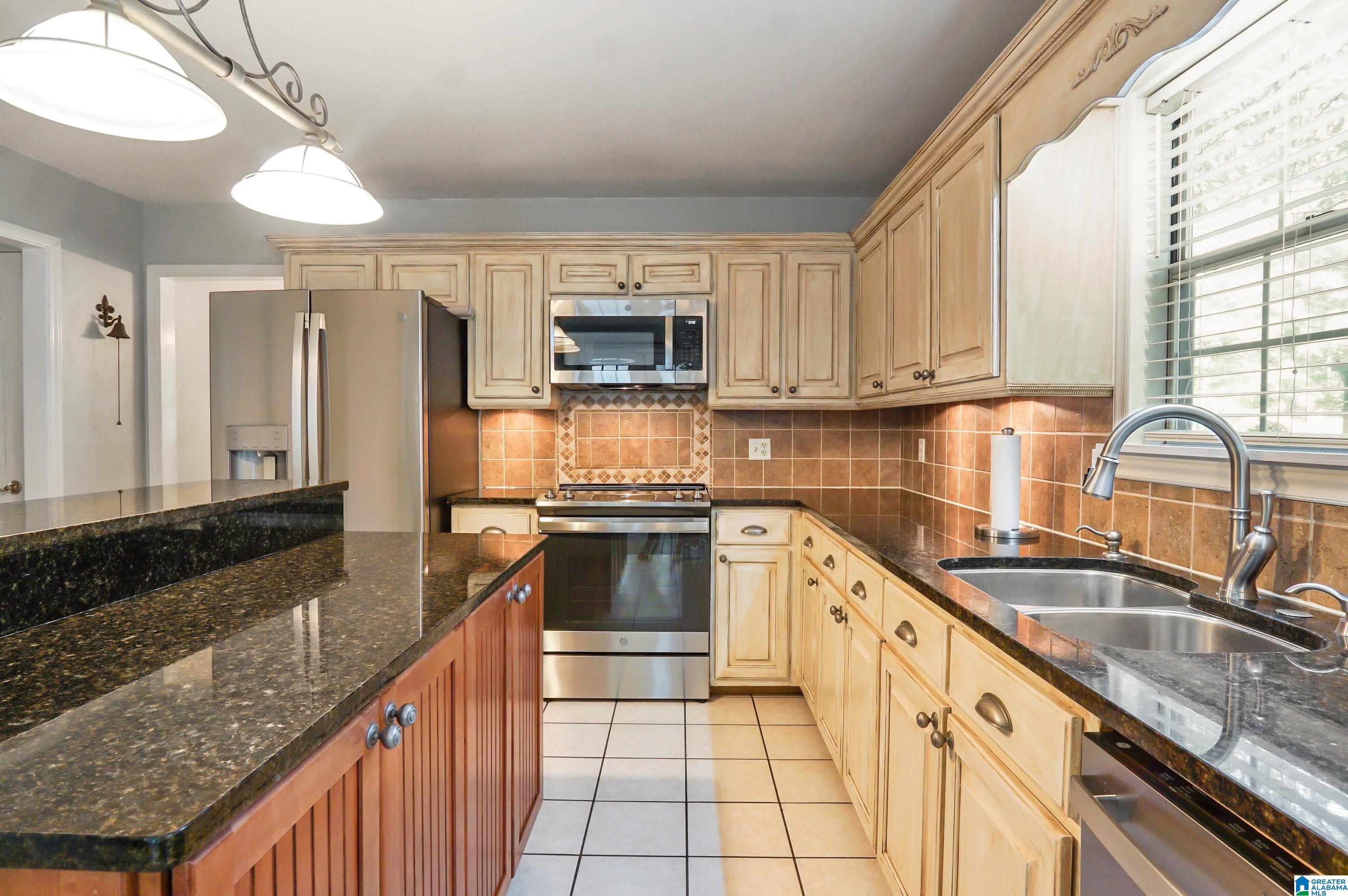 610 Olde Towne Way Alabaster, AL 35007 - Photo 13 of 41