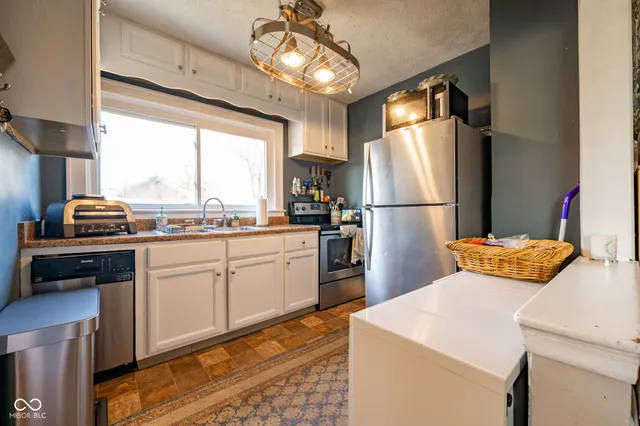 $165,000 | 11845 Railroad Street, Indianapolis, IN 46236