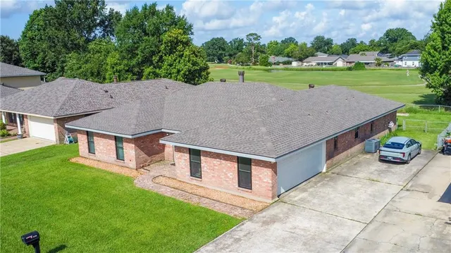 $239,000 | 2137 Carmel Valley Drive, Laplace, LA 70068