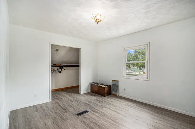 $179,500 | 218 Jackson Street, Mendon, MI 49072