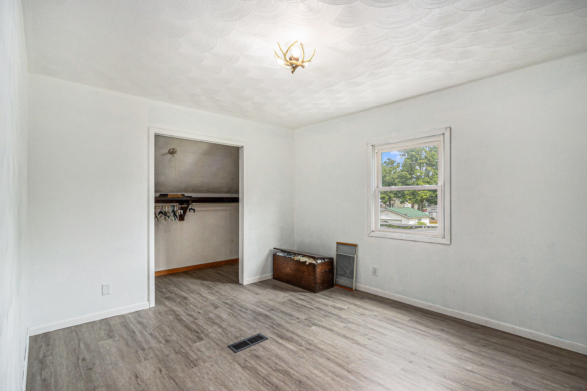 218 Jackson Street Mendon, MI 49072 - Photo 18 of 22 011_file_852