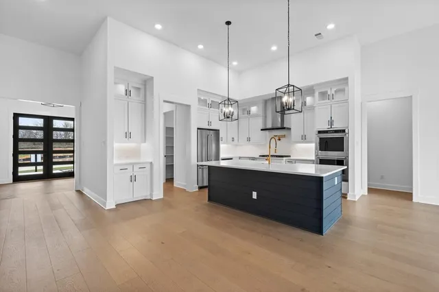 $839,900 | 132 Peachleaf Drive, Aubrey, TX 76227