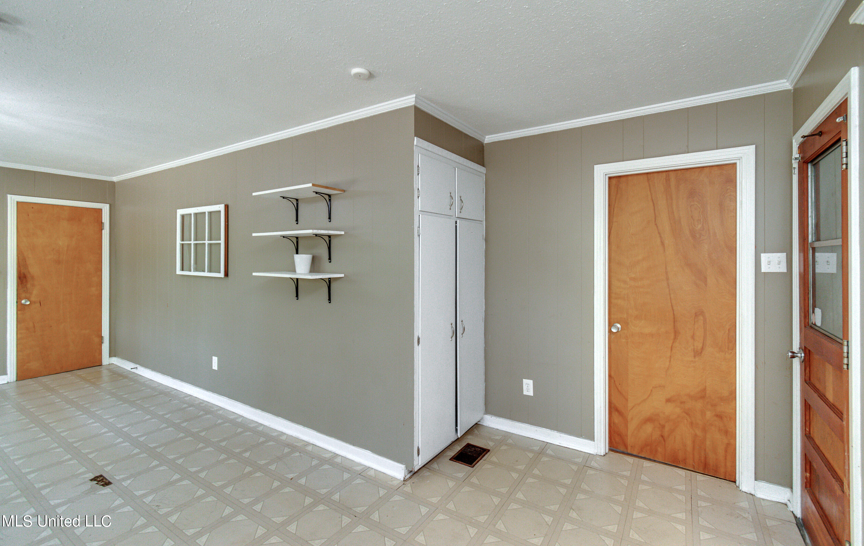 726 Brookwood Road Jackson, MS 39206 - Photo 22 of 45 726 Brookwood-32