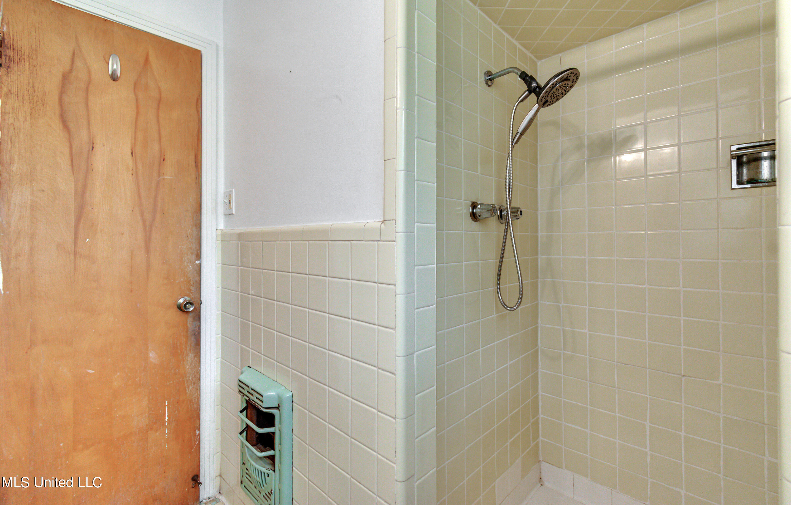 726 Brookwood Road Jackson, MS 39206 - Photo 29 of 45 726 Brookwood-42