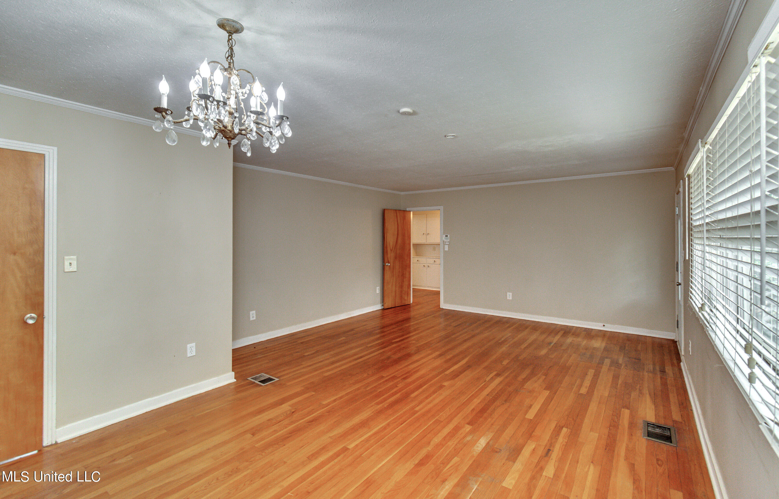726 Brookwood Road Jackson, MS 39206 - Photo 10 of 45 726 Brookwood-26