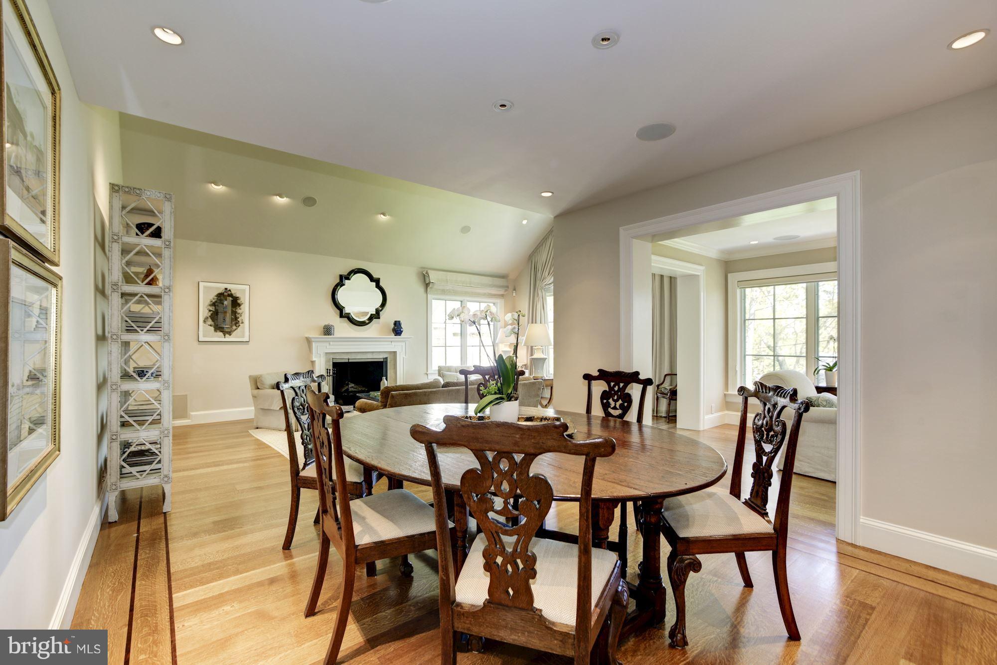 3110 Chain Bridge Road Northwest Washington, DC 20016 - Photo 14 of 30 Dining Room