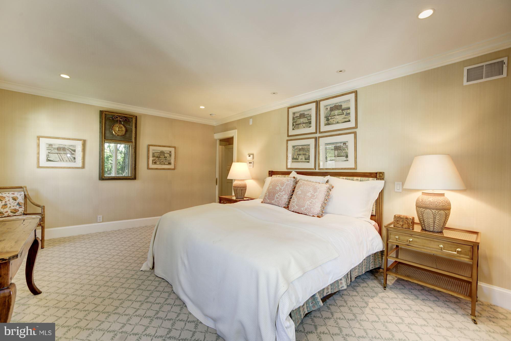 3110 Chain Bridge Road Northwest Washington, DC 20016 - Photo 16 of 30 Bedroom (Master)