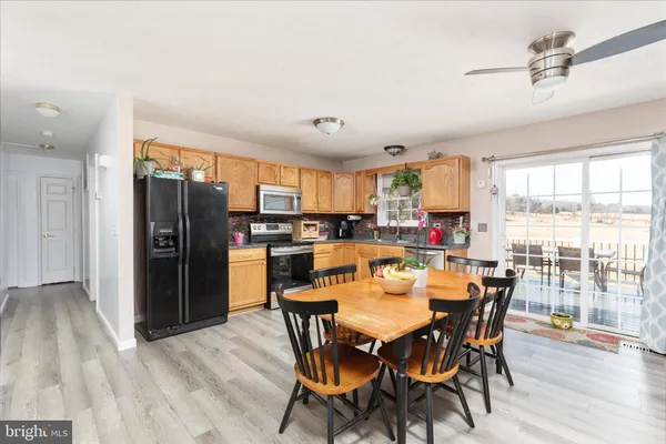 $284,900 | 125 Mulberry Lane, Wardensville, WV 26851