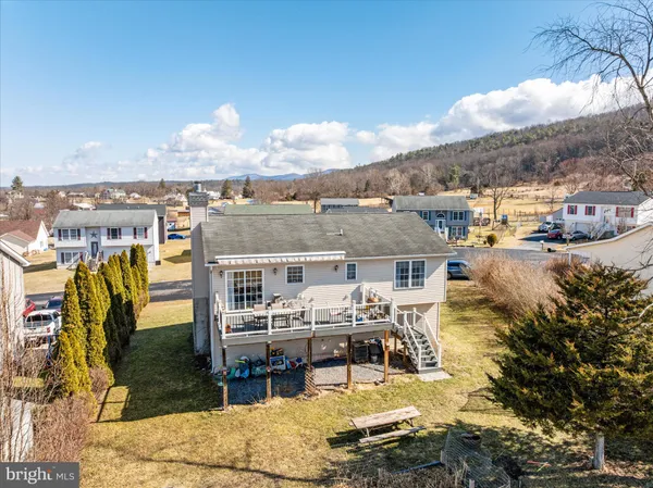 $284,900 | 125 Mulberry Lane, Wardensville, WV 26851