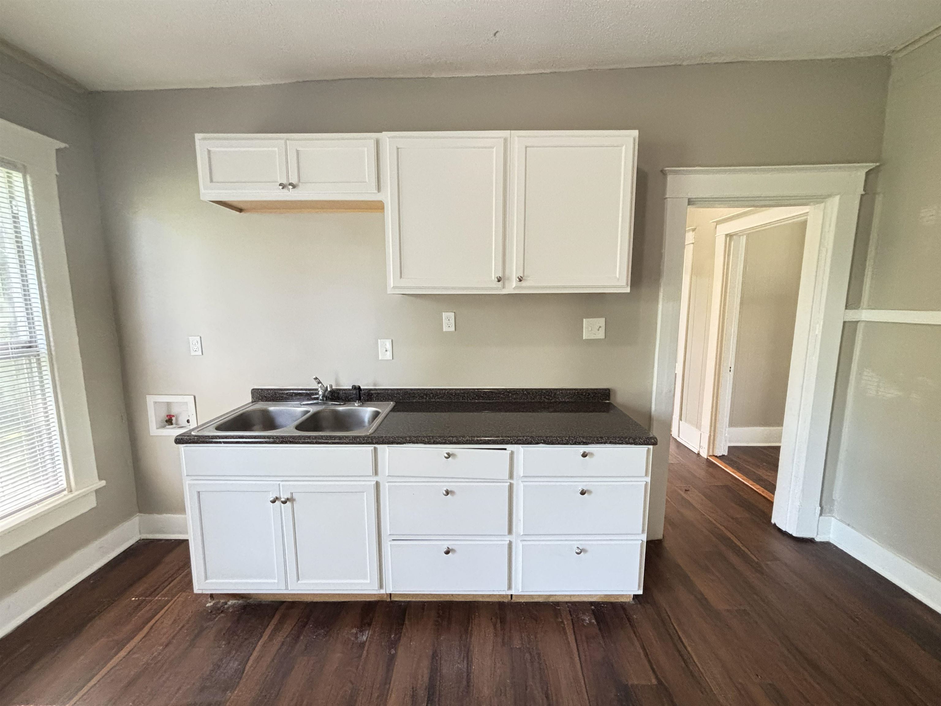 696 Decatur Street Memphis, TN 38107 - Photo 7 of 15