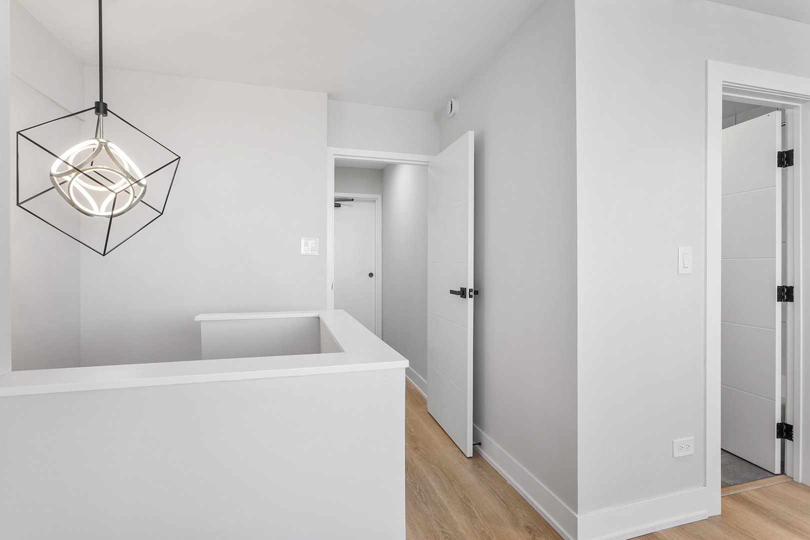 6166 North Sheridan Road, Unit 20D Chicago, IL 60660 - Photo 9 of 17 a room with storage and utility