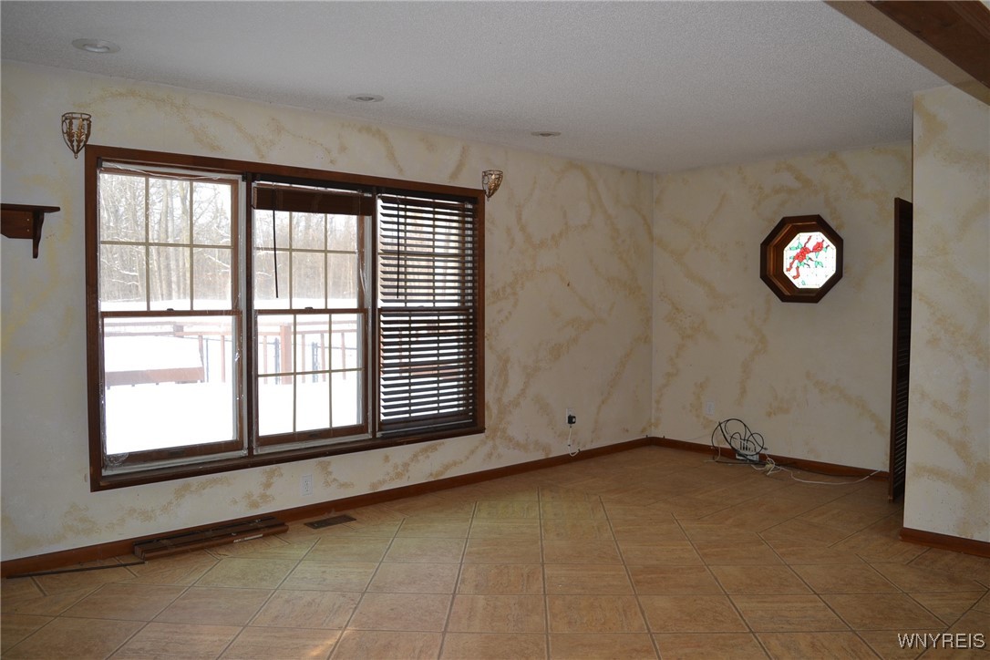 8610 Goodrich Road Clarence, NY 14032 - Photo 6 of 22