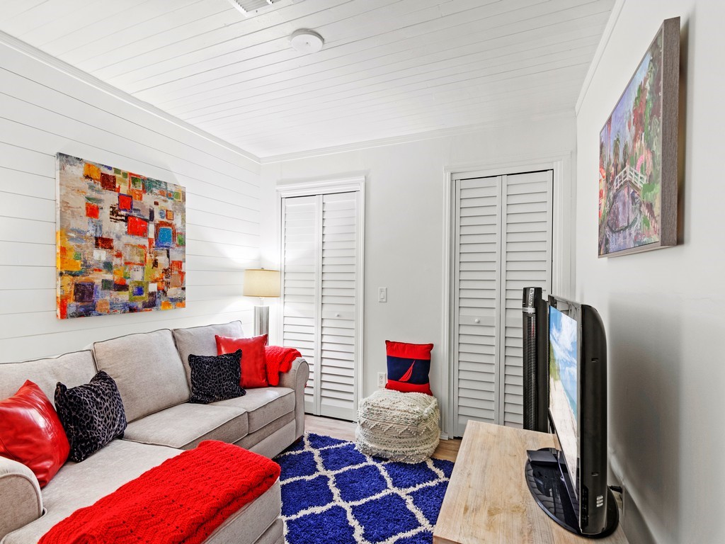 1638 Baseline Lane Vero Beach, FL 32967 - Photo 20 of 36