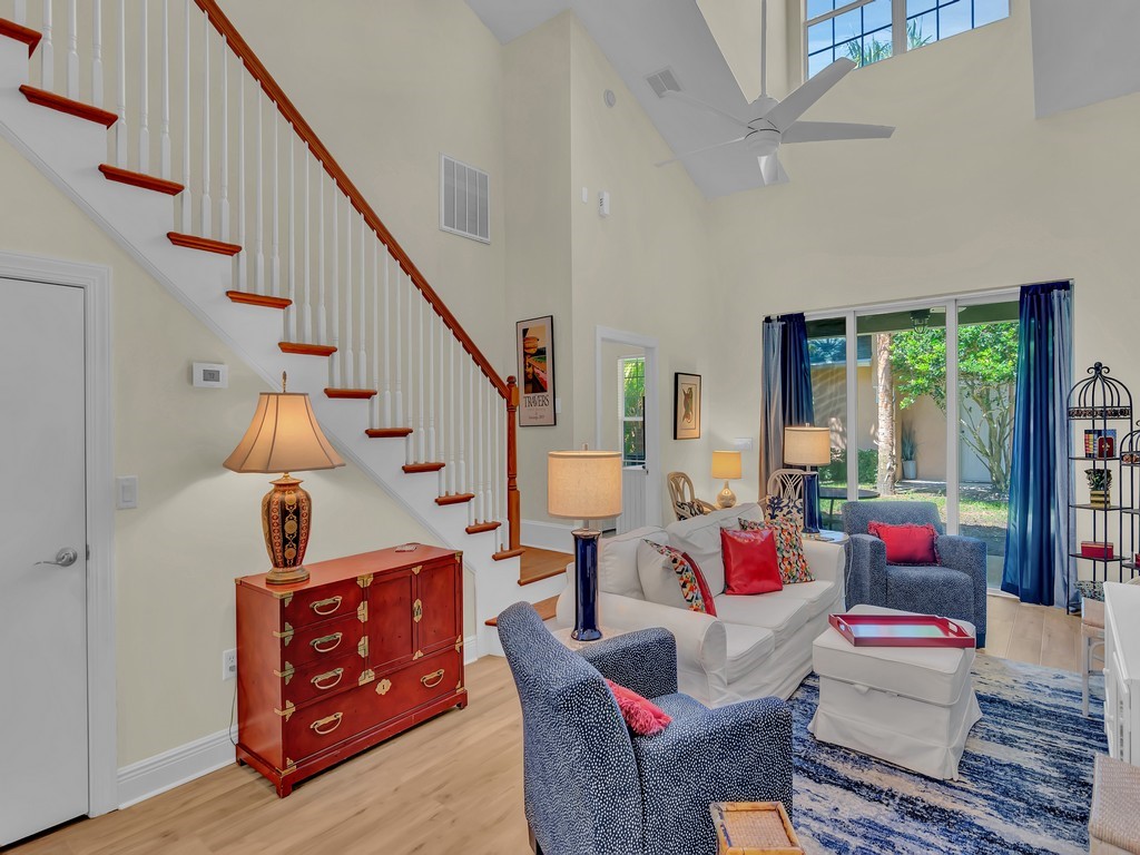 1638 Baseline Lane Vero Beach, FL 32967 - Photo 3 of 36