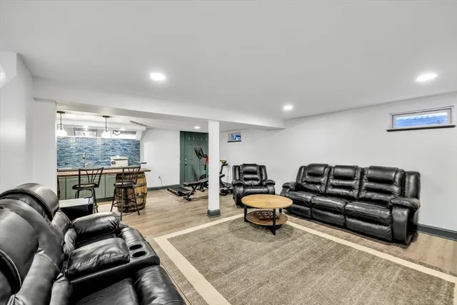 $750,000 | 169 Cedric Road, Barnstable, MA 02632