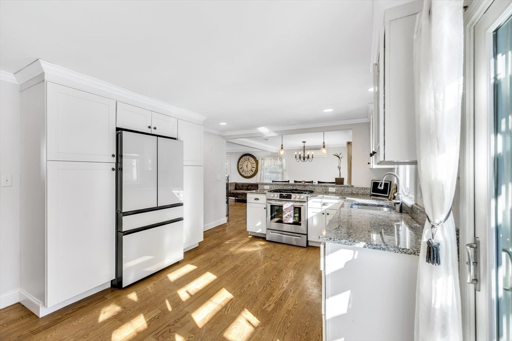 169 Cedric Road Barnstable, MA 02632 - Photo 6 of 40