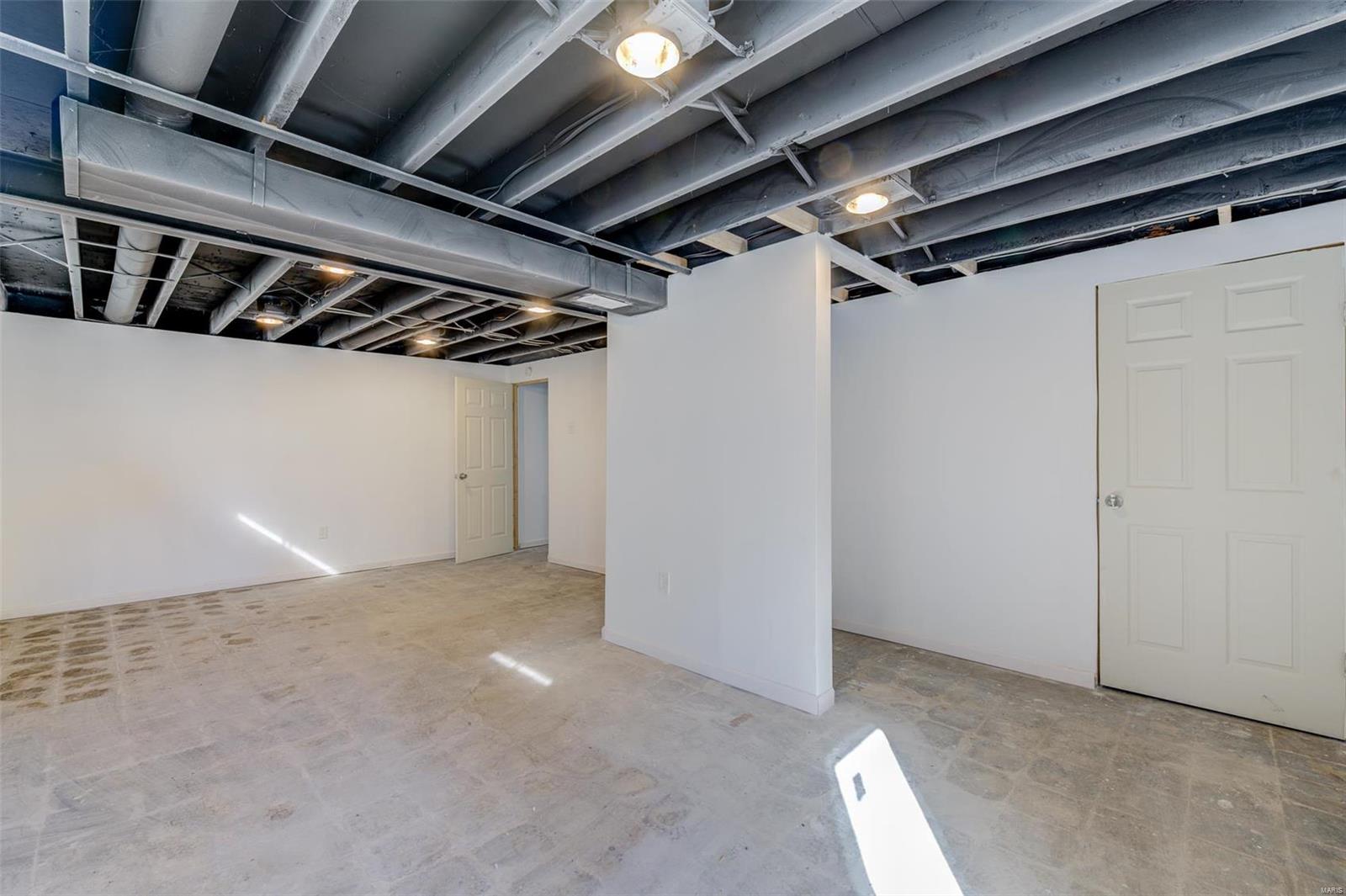 10500 Count Drive St. Louis, MO 63136 - Photo 11 of 14