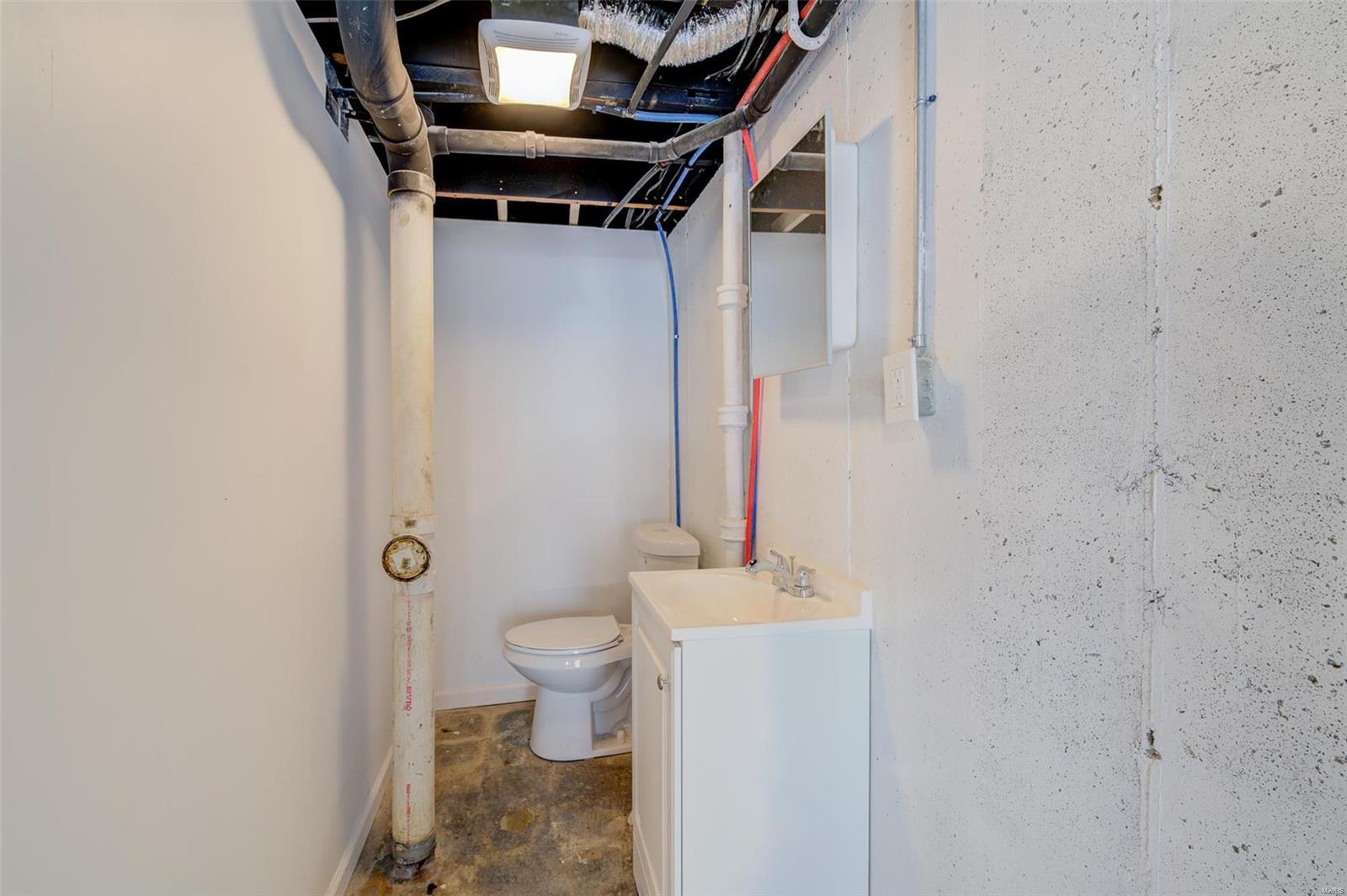 10500 Count Drive St. Louis, MO 63136 - Photo 12 of 14