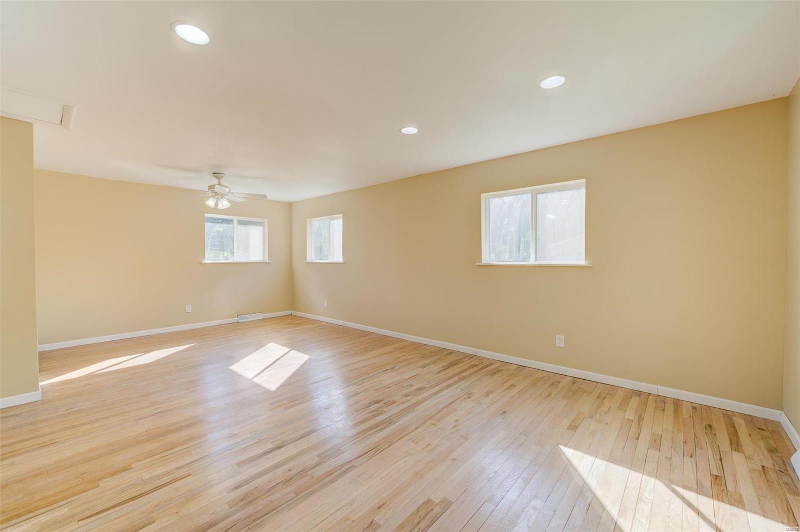 10500 Count Drive St. Louis, MO 63136 - Photo 2 of 14