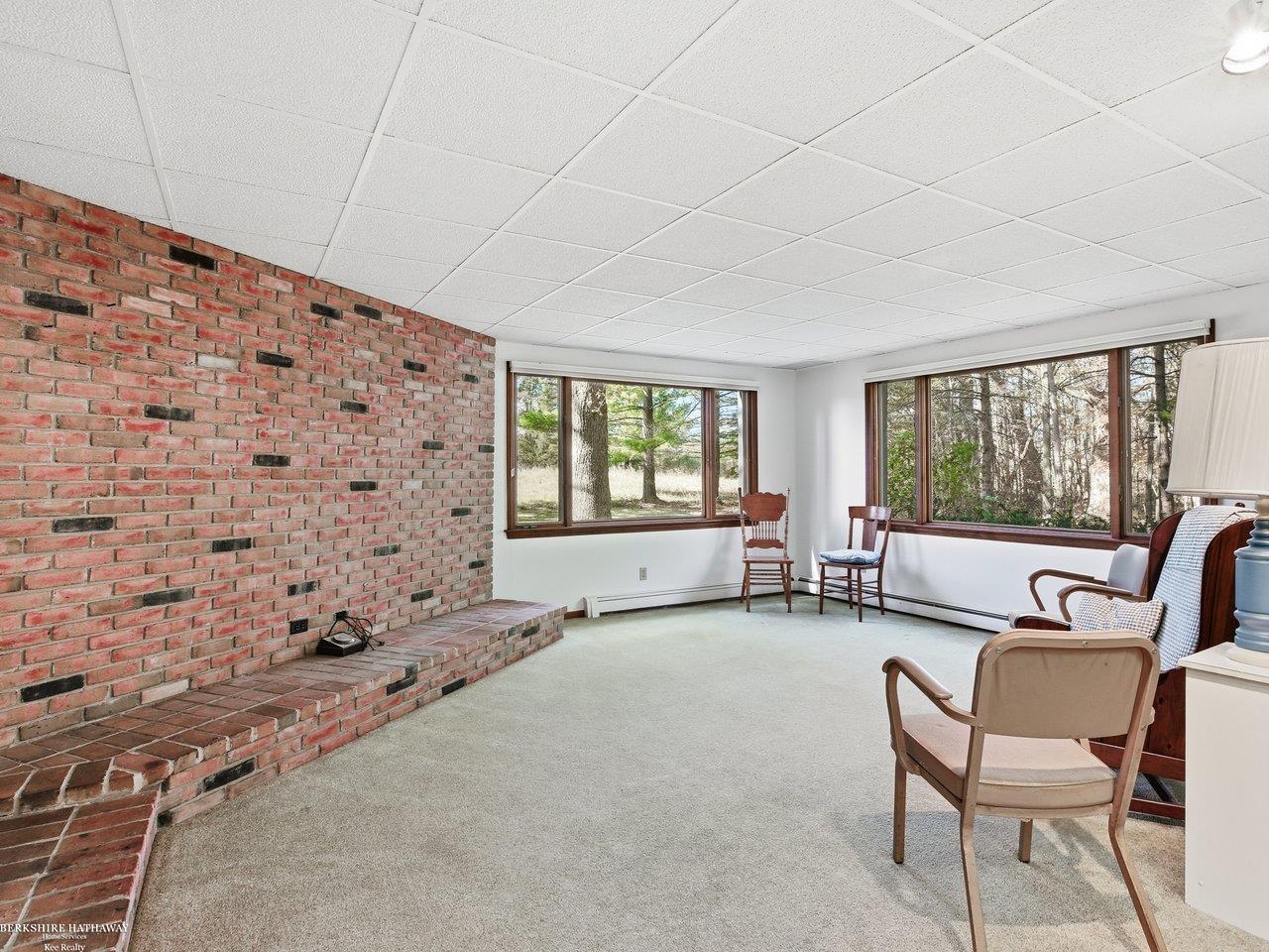 5541 Vincent Road North Street, MI 48049 - Photo 26 of 43 Entertainment Level