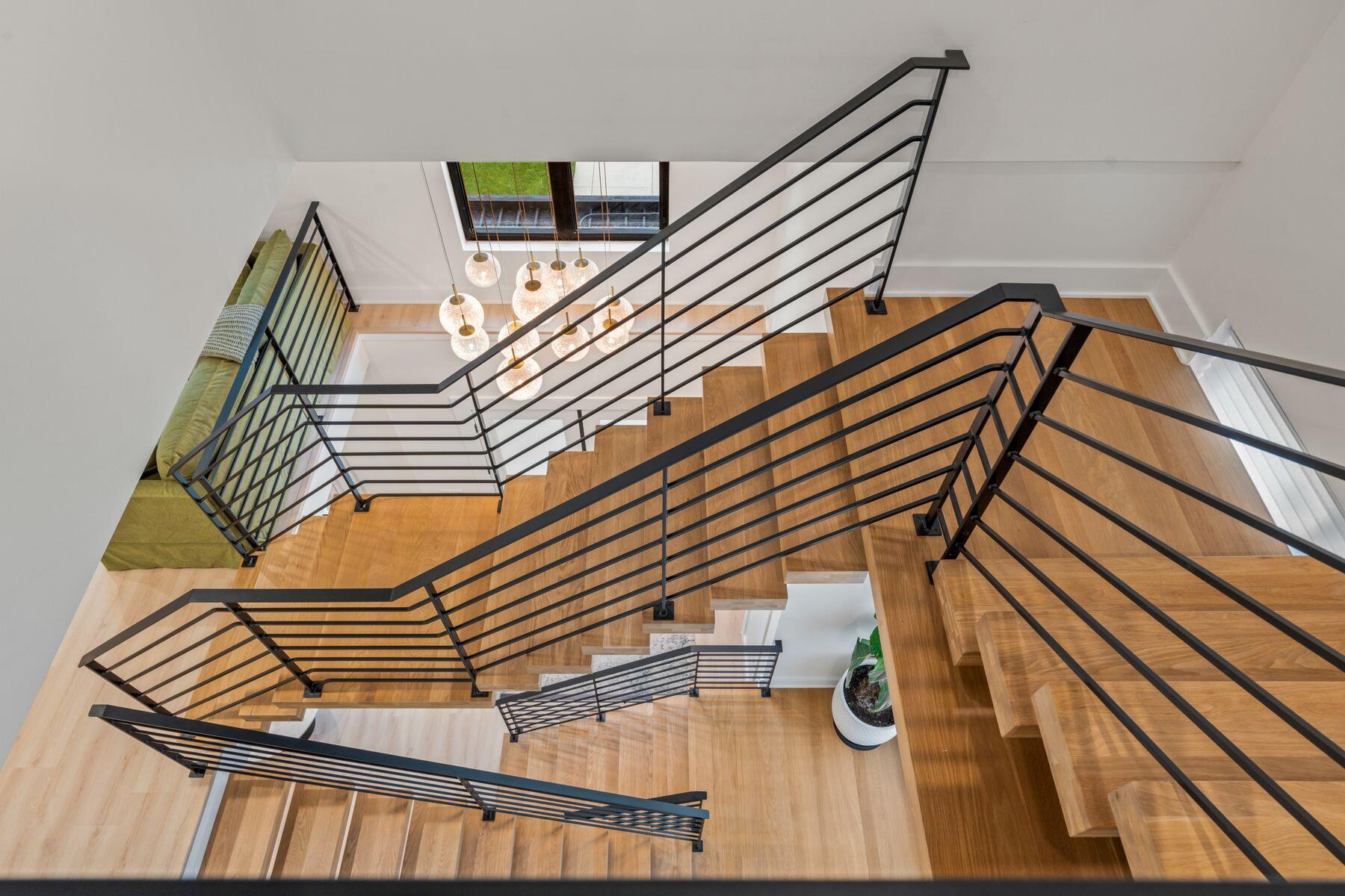 2409 North Terrace Avenue Milwaukee, WI 53211 - Photo 3 of 51 Grand Staircase