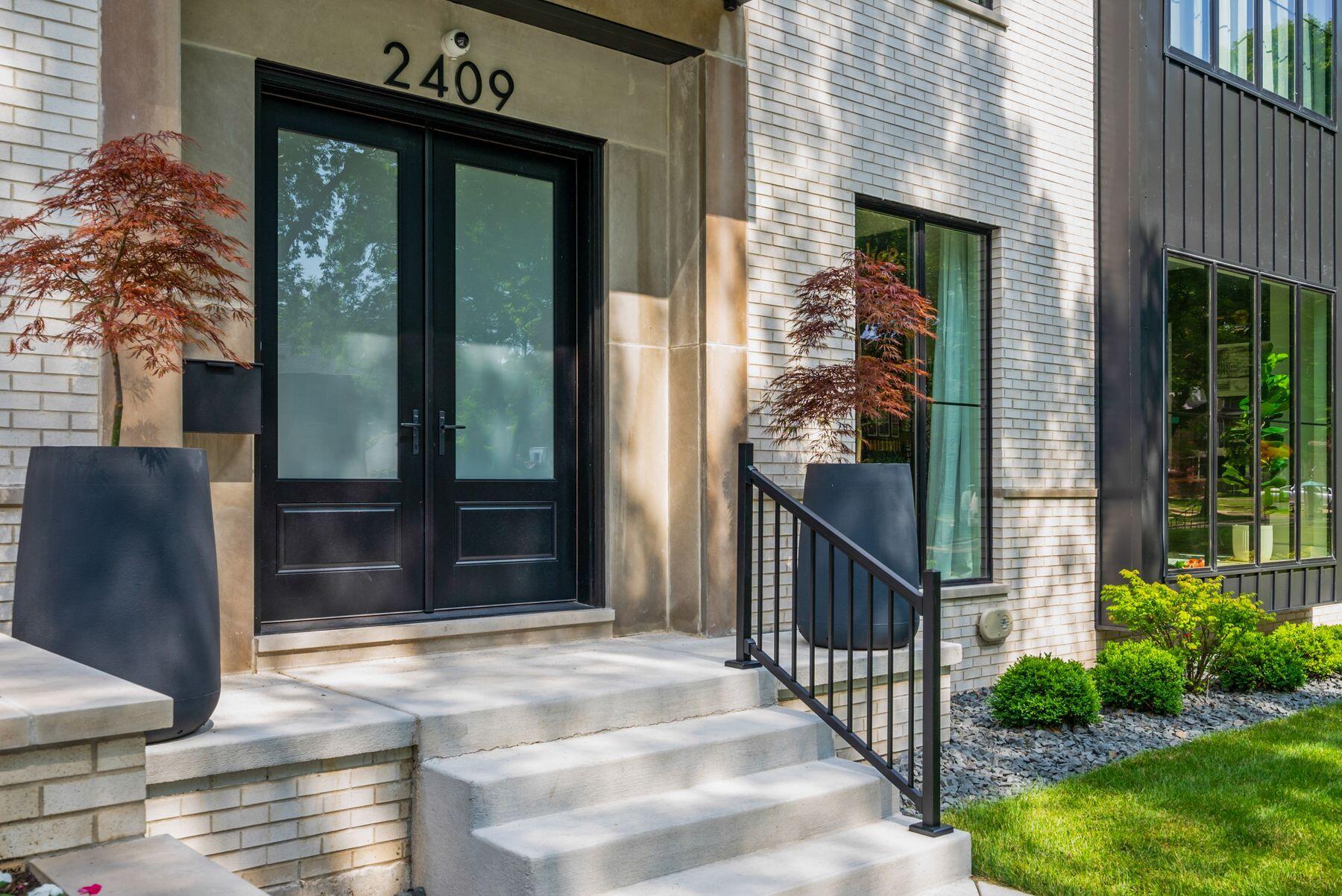 2409 North Terrace Avenue Milwaukee, WI 53211 - Photo 47 of 51 Welcome Home!