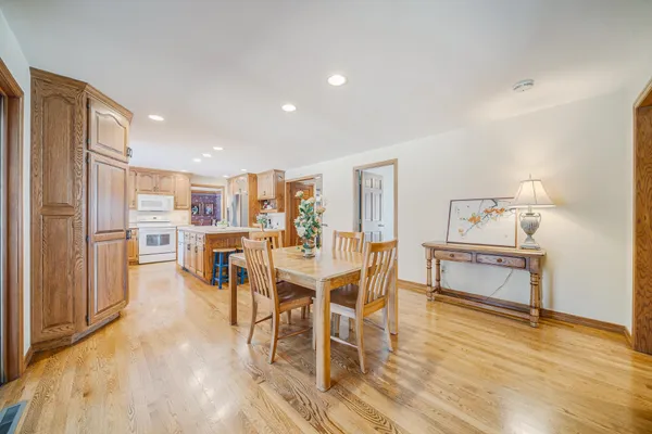 $609,000 | 600 East Woodcrest Drive, Appleton, WI 54915