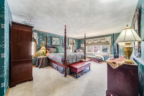 $609,000 | 600 East Woodcrest Drive, Appleton, WI 54915