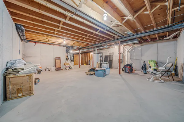 $609,000 | 600 East Woodcrest Drive, Appleton, WI 54915