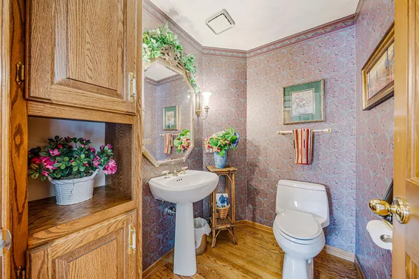 $609,000 | 600 East Woodcrest Drive, Appleton, WI 54915