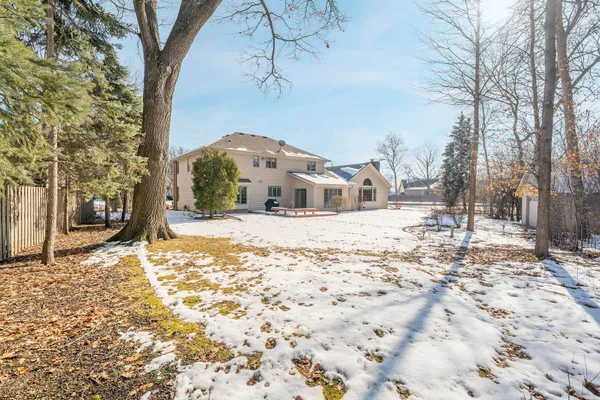 $609,000 | 600 East Woodcrest Drive, Appleton, WI 54915