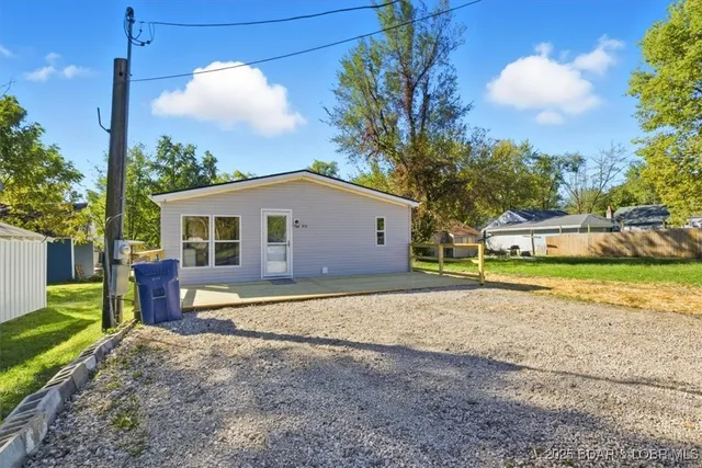 $179,000 | 412 West High Street, Eldon, MO 65026