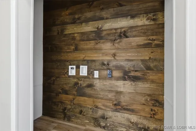 $179,000 | 412 West High Street, Eldon, MO 65026