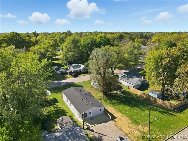 $179,000 | 412 West High Street, Eldon, MO 65026