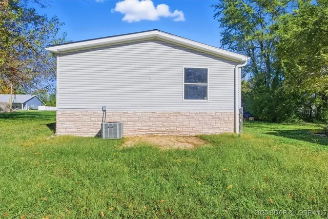 $179,000 | 412 West High Street, Eldon, MO 65026