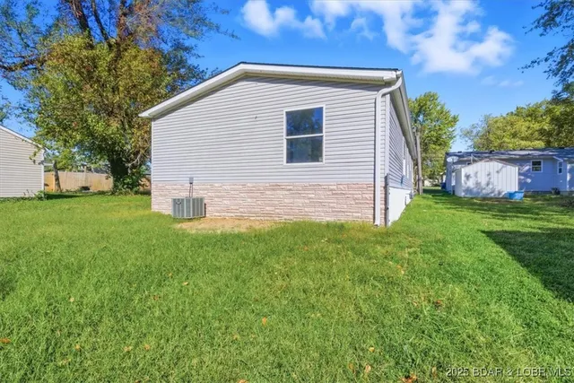 $179,000 | 412 West High Street, Eldon, MO 65026