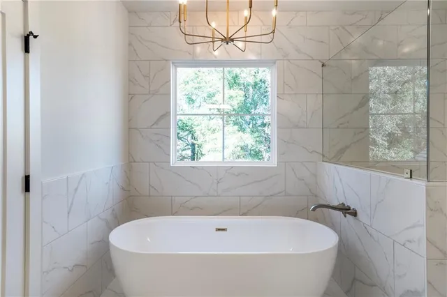 a view of a entrance door of the house