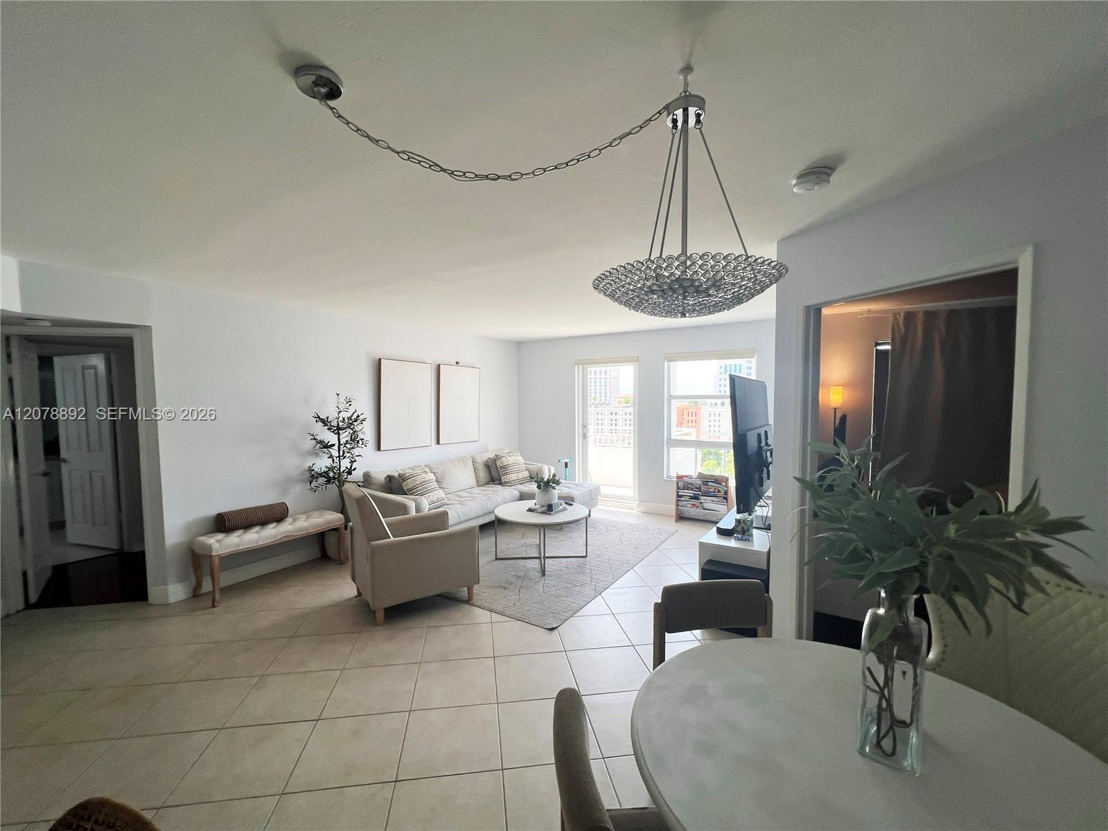 2351 Douglas Road, Unit 1304 Miami, FL 33145 - Photo 4 of 15 Gallery Image 4