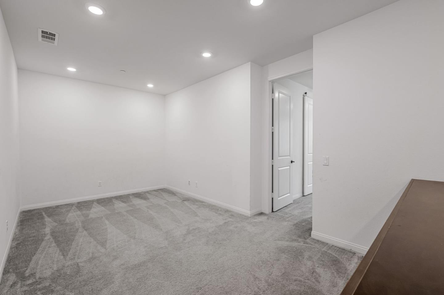 2146 Bluestone Circle Chula Vista, CA 91913 - Photo 18 of 37