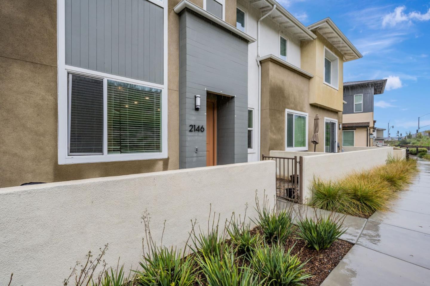 2146 Bluestone Circle Chula Vista, CA 91913 - Photo 2 of 37